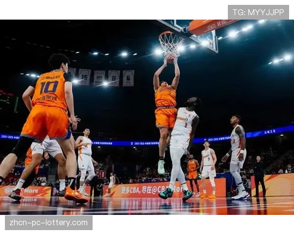 张镇麟关键时刻制胜得分，助上海险胜福建延续连胜